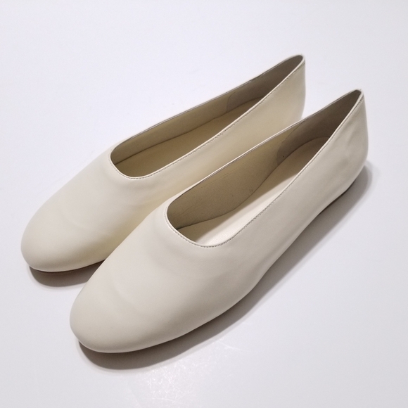 NIB VINCE Women's Maxwell Italian Leather Ballet Flats Glove Shoes in Cream - Picture 7 of 16
